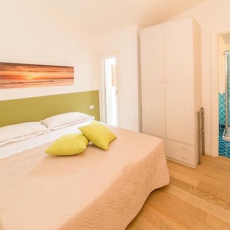 Residenze Dei Fiori Villa Porto Rotondo Exteriör bild