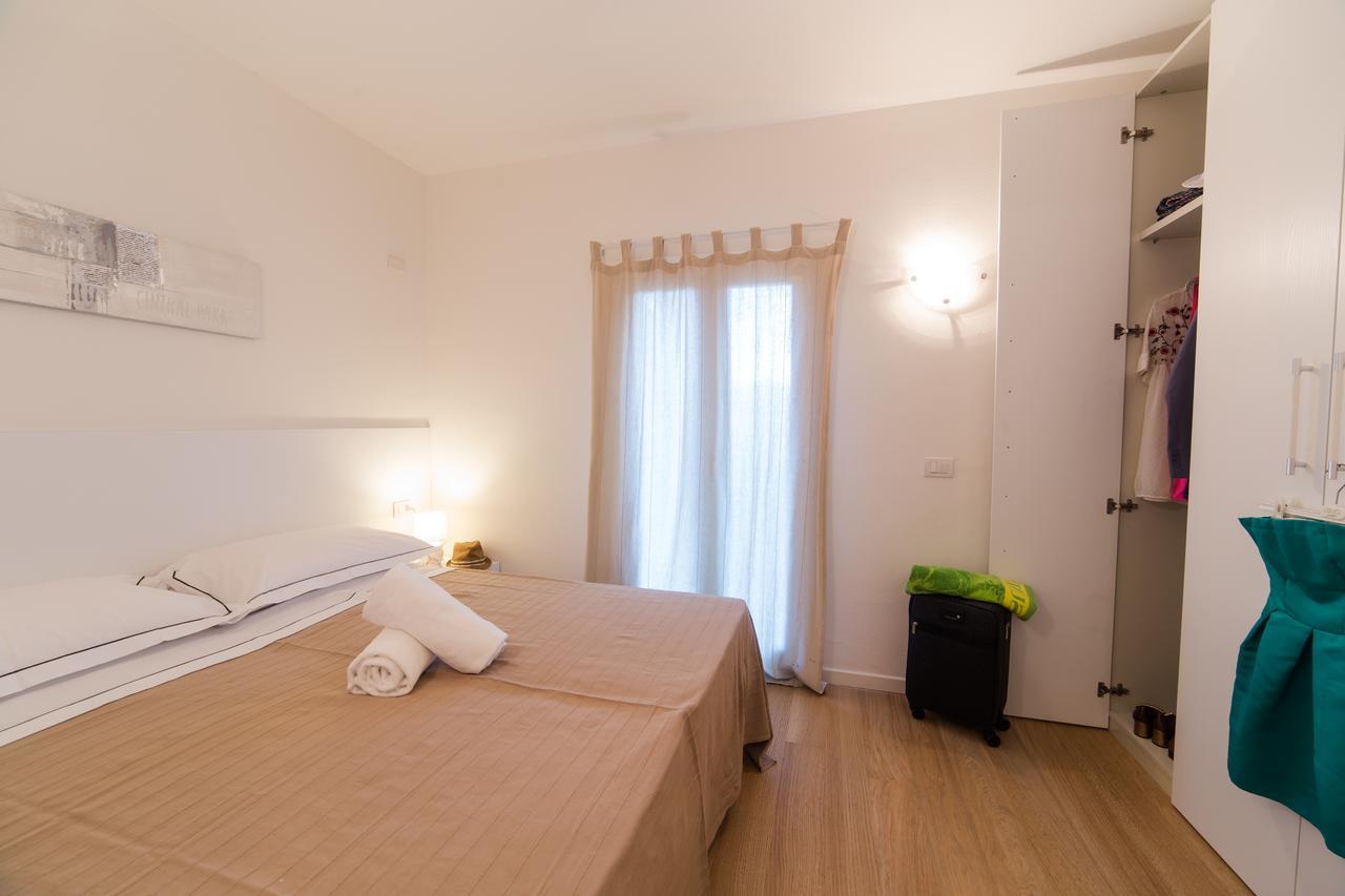 Residenze Dei Fiori Villa Porto Rotondo Exteriör bild