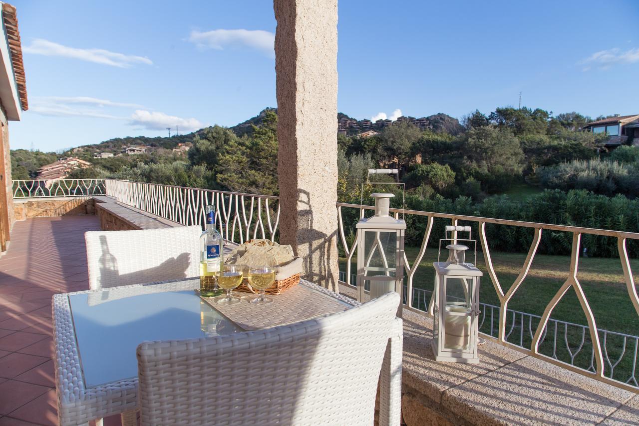 Residenze Dei Fiori Villa Porto Rotondo Exteriör bild